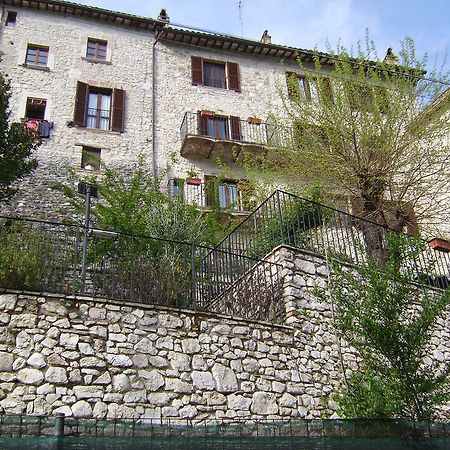 Il Castello Sul Lago Arrone Екстер'єр фото