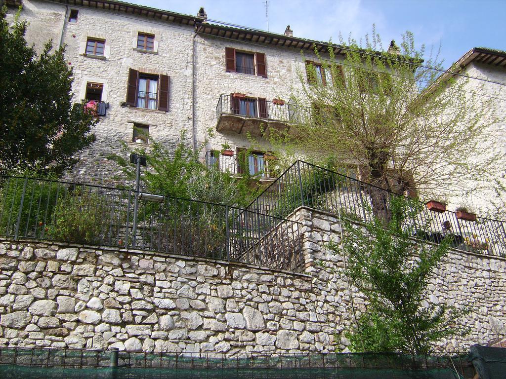 Il Castello Sul Lago Arrone Екстер'єр фото