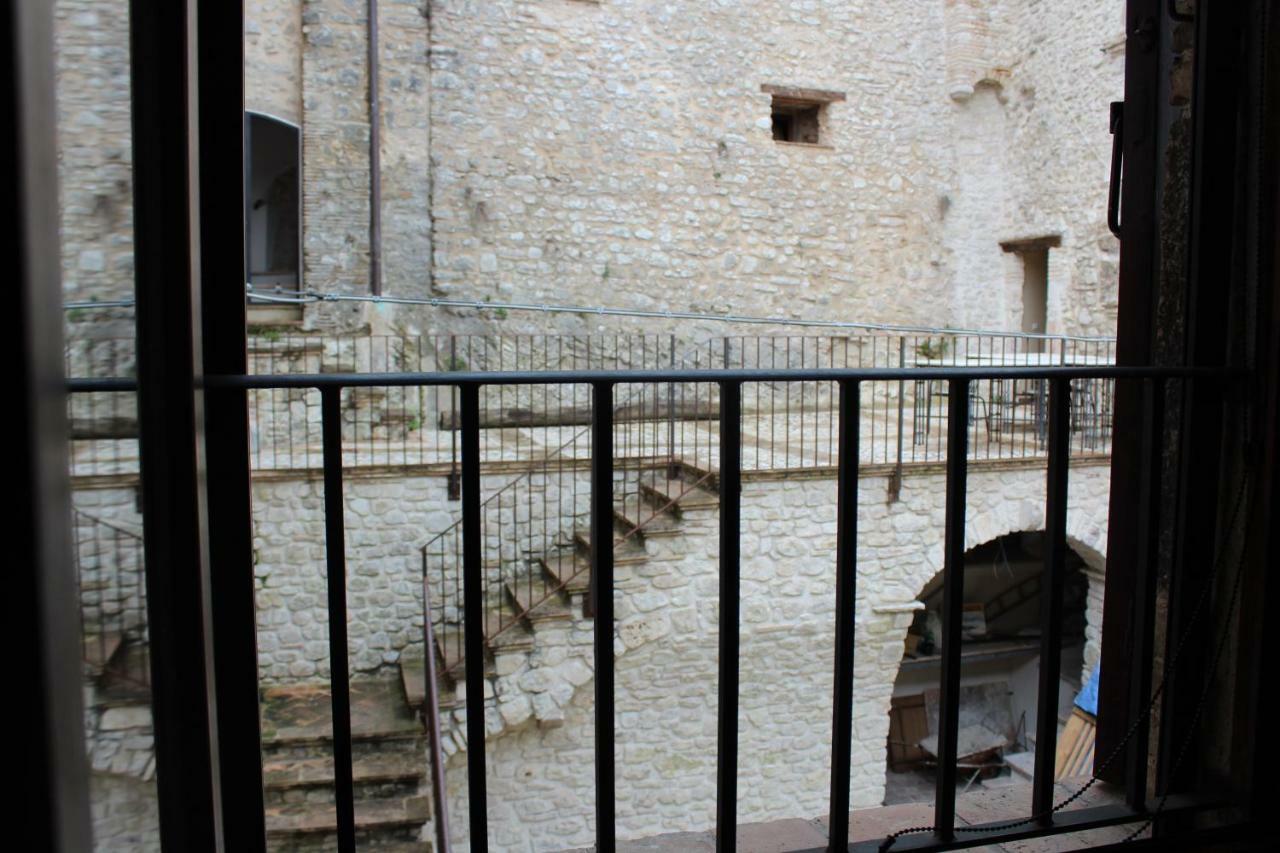 Il Castello Sul Lago Arrone Екстер'єр фото