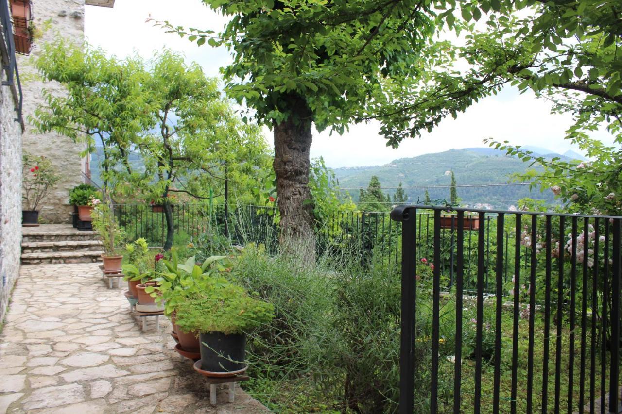 Il Castello Sul Lago Arrone Екстер'єр фото